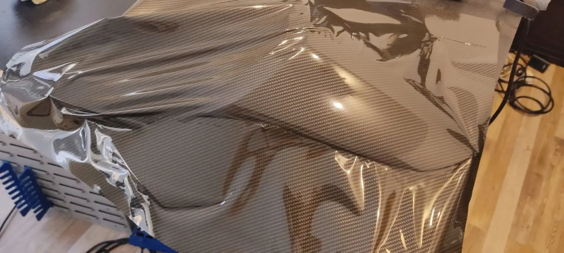 Folie wird auf einer großen Fläche verarbeitet